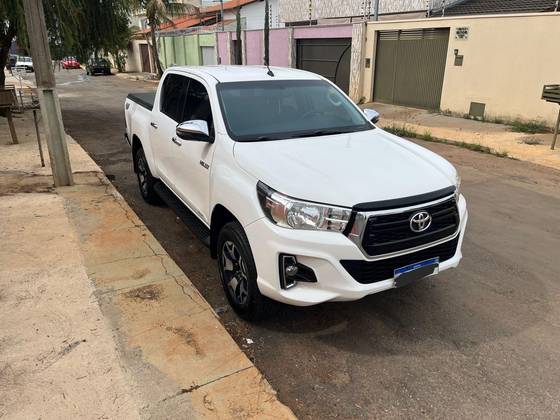 TOYOTA HILUX 2.8 SRV 4X4 CD 16V DIESEL 4P AUTOMÁTICO